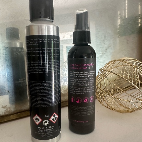 Brush Cleaner and Palette Sanitizer - MUA RETIREMENT SALE! - Picture 2 of 4